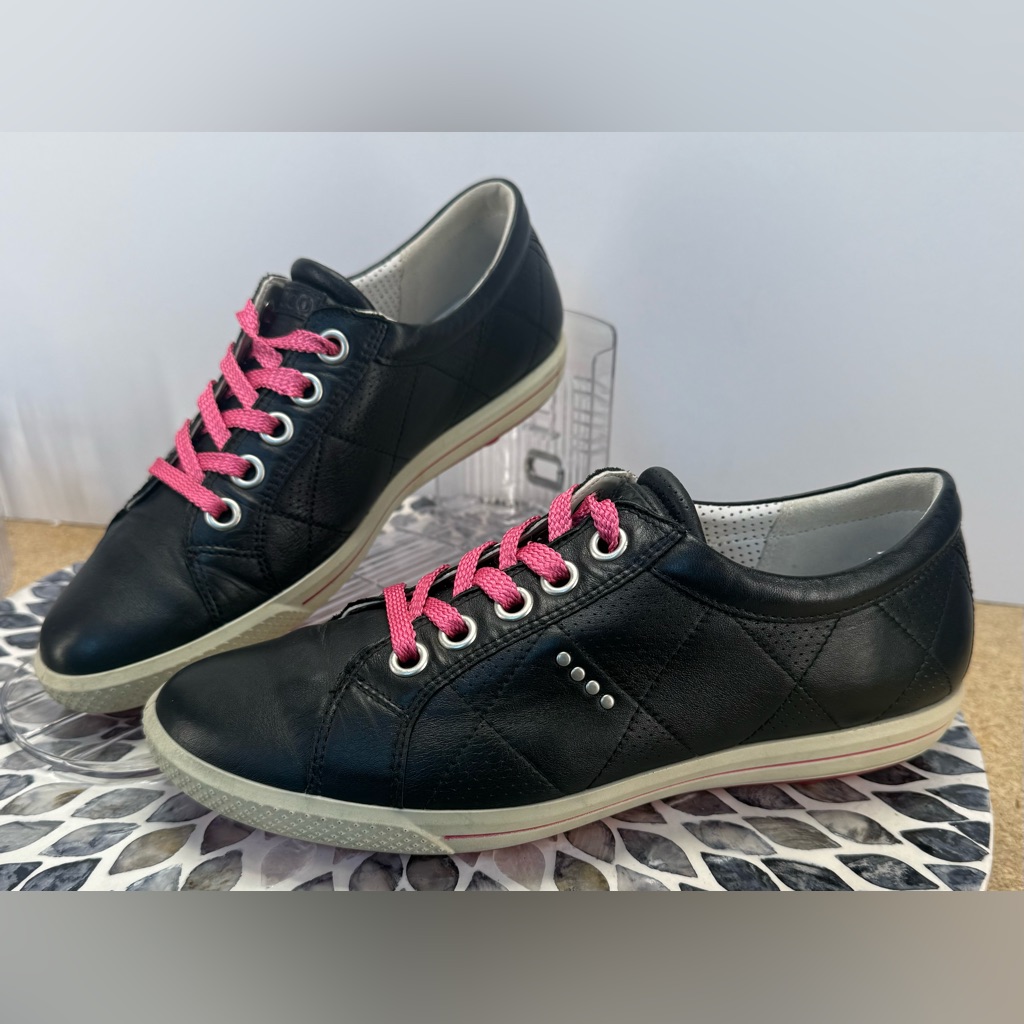 Ecco Premiere Leather Black And Pink Sneakers With Vintage Sole 8.5